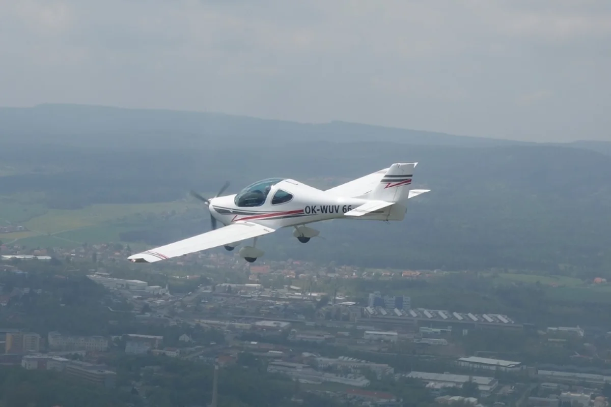 Pilotem na zkoušku sportovního motorového letounu Příbram - foto 05