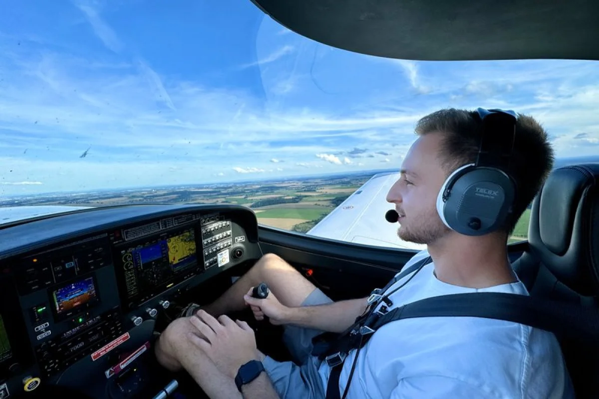Pilotem sportovního letadla - foto 04