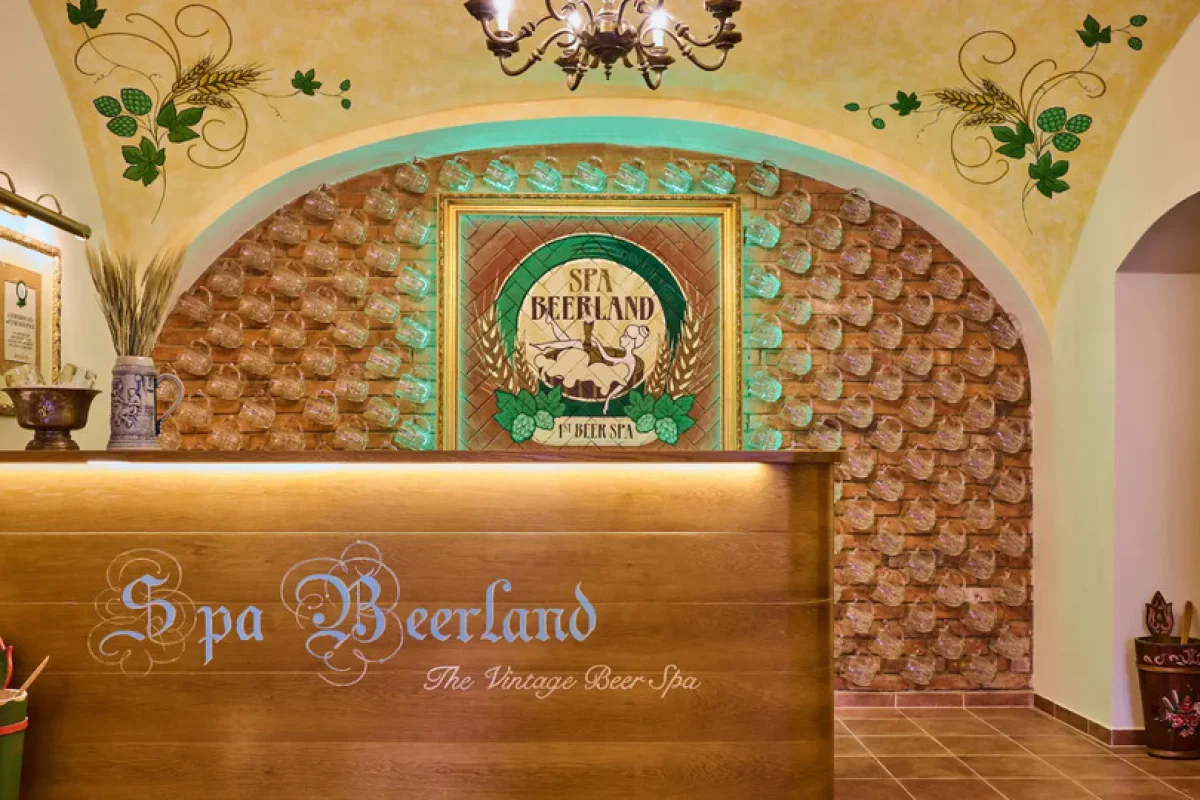 Pivní lázně Spa Beerland v Plzni s neomezenou konzumací piva Pilsner Urquell a návštěvou Pivovarského muzea a podzemí - foto 05