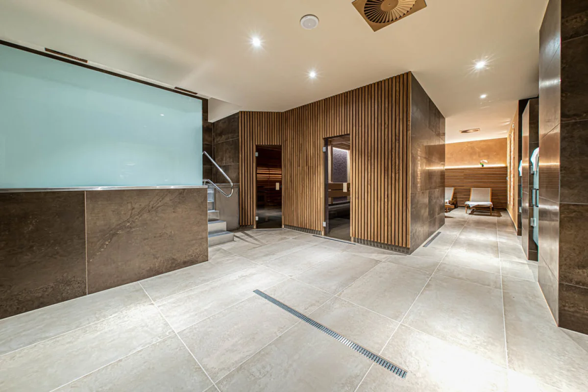 Pivní pobyt ve Wellness Hotelu**** Pivovar Monopol: pivní lázeň, masáž a polopenze - foto 05
