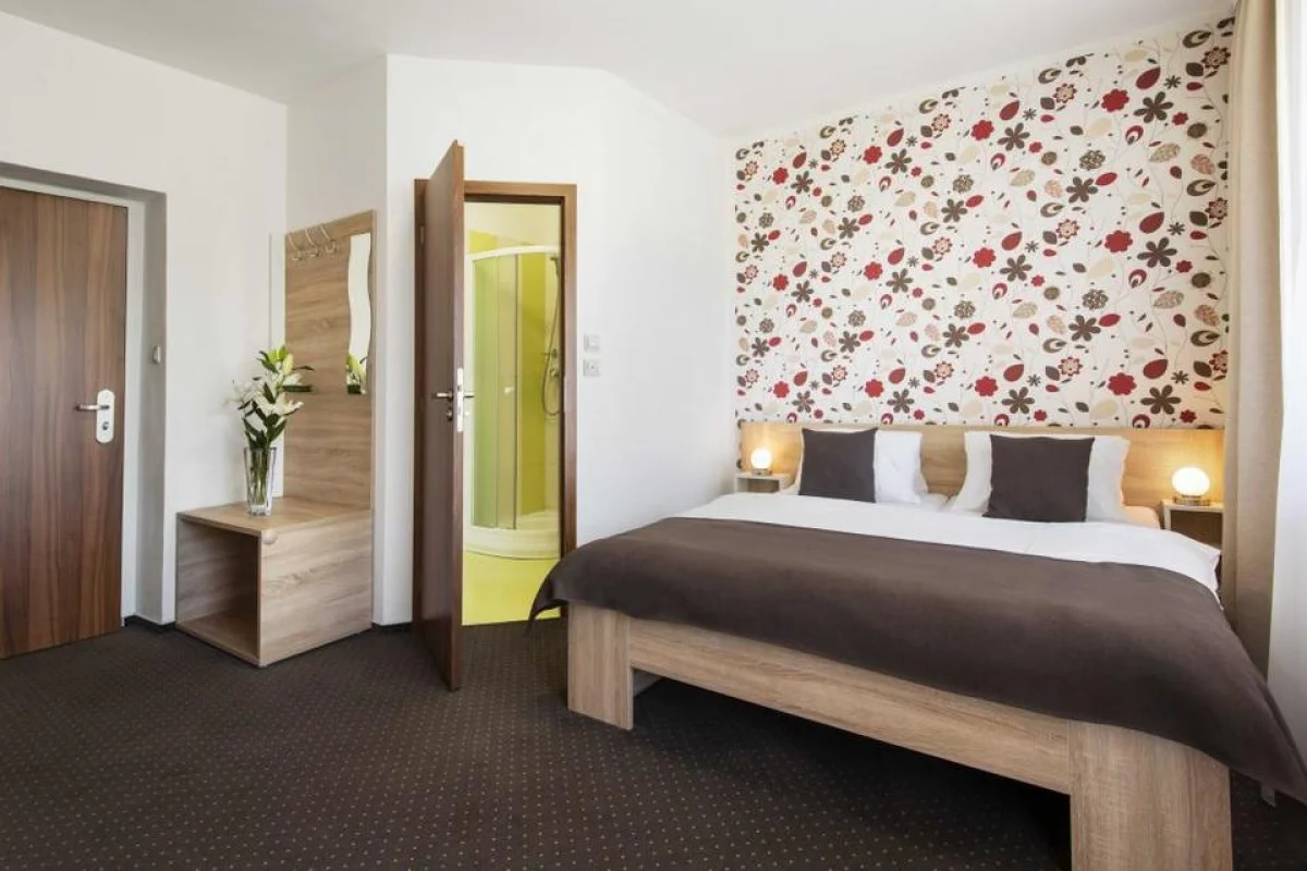 Pobyt na horách se snídaní či polopenzí v Hotelu Bon v srdci Jizerských hor pro 2 osoby - foto 03
