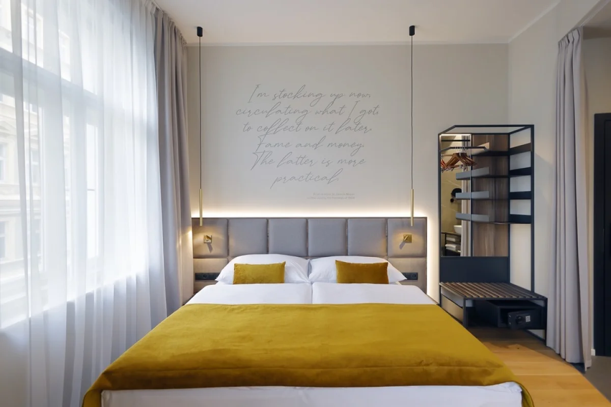 Pobyt plný elegance v butikovém Hotel Prokop Square**** v Praze včetně snídaně - foto 02