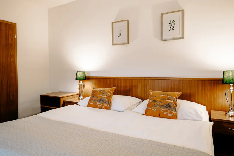 Pobyt pro 2 osoby s polopenzí v Hotelu Galerie Třeboň**** a návštěvou vodního světa - foto 03