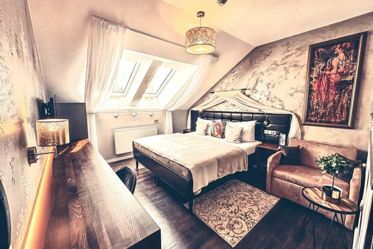 Pobyt s příběhem umělců v nádherném Alfons Boutique Hotel**** v Praze - foto 03