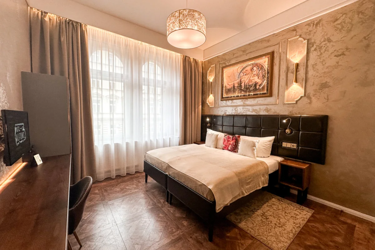 Pobyt s příběhem umělců v nádherném Alfons Boutique Hotel**** v Praze - foto 04