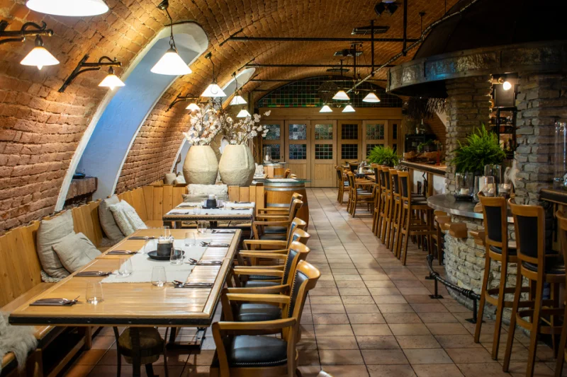 Pobyt se snídaní a 4chodovou degustační večeří v Hotelu & Restauraci Koníček v srdci Moravy pro 2 osoby - foto 03