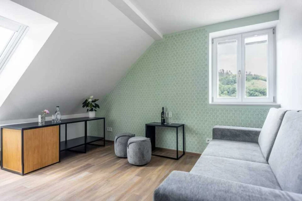 Pobyt se snídaní na jižní Moravě v Hotelu Radosti v srdci Mikulova pro 2 osoby - foto 03