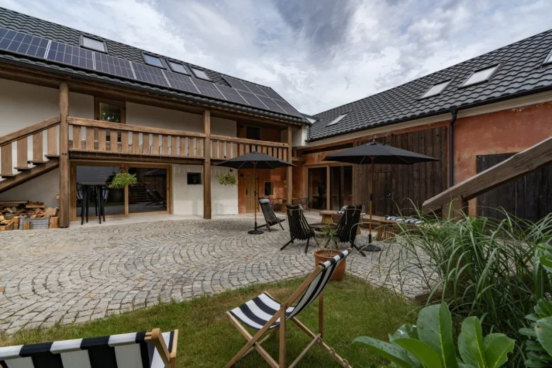 Pobyt se snídaní na luxusním designovém statku DOsTatek u Mohelnice pro 2 osoby - foto 03