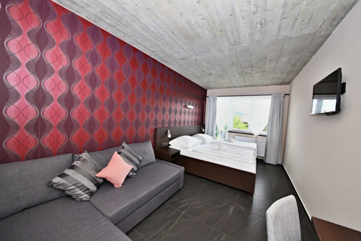 Pobyt se snídaní v pensionu Jezerná v moderním volnočasovém Resortu Zduchovice - foto 05
