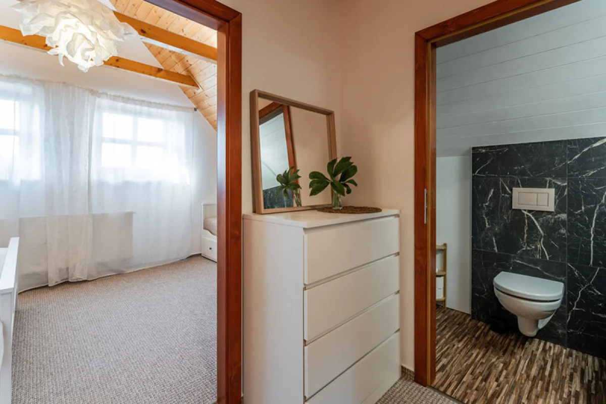 Pobyt v chatě s wellness sudem až pro 8 osob - foto 10