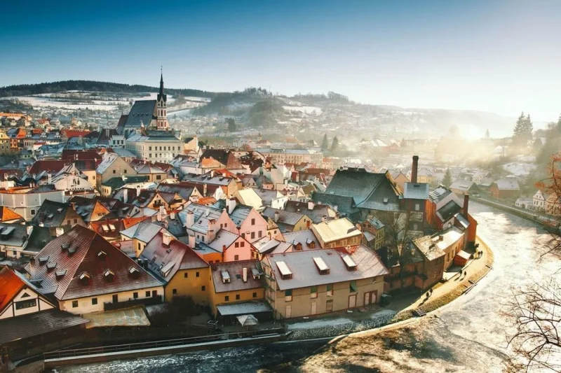 Pobyt v moderním hotelu OLDINN přímo na historickém náměstí v Českém Krumlově pro 2 osoby na 1 noc - foto 02