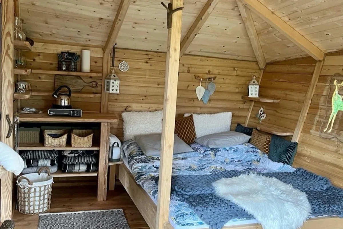Pobyt v nádherném Treehousu se snídaní, saunou a neopakovatelnou atmosférou nedaleko Orlíku - foto 04
