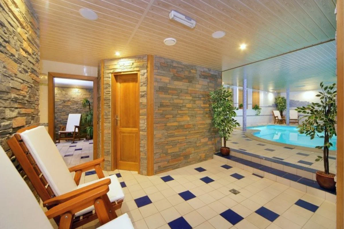 Pobyt v srdci Krkonoš s polopenzí, wellness a nezapomenutelným výhledem v Hotelu Špindlerova Bouda - foto 03