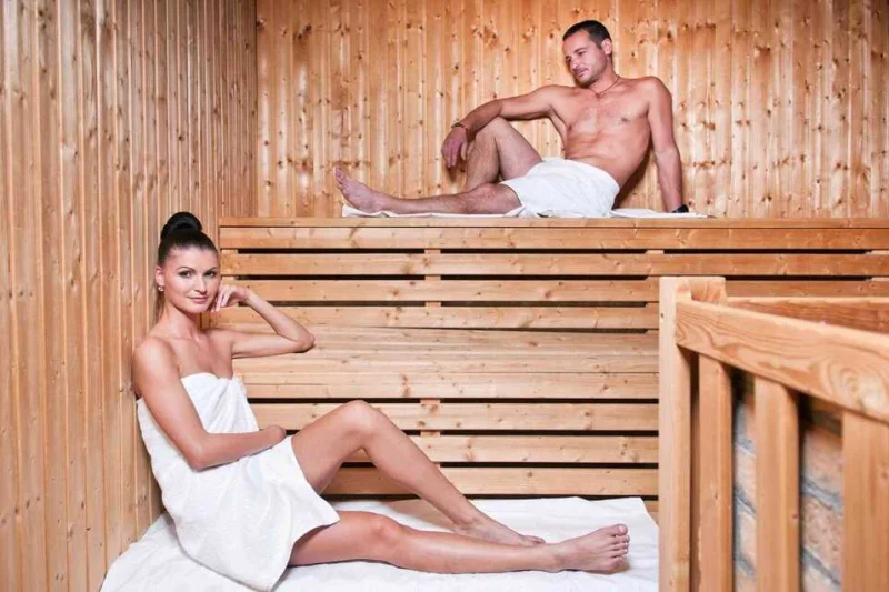 Pohodový pobyt s polopenzí a wellness v Hotelu Romania v Karlových Varech pro 2 osoby na 2 noci - foto 03