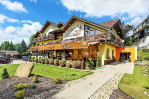 Pohodový wellness pobyt s polopenzí v Krkonoších v Hotelu Centrum Harrachov pro 2 osoby na 2 noci - foto 01