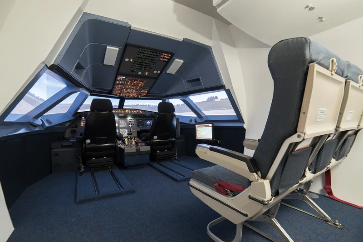 Praha: Letecký simulátor Airbus A320 vs. Boeing 737 - foto 06