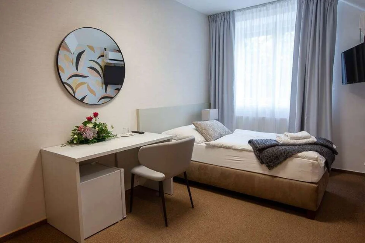 Příjemný pobyt se snídaní a bazénem v Penzionu Solid Spa**** v Mladé Boleslavi pro 2 osoby - foto 04