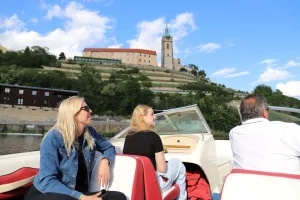Privátní podvečerní plavba po Labi z Mělníka se službami kapitána - foto 01