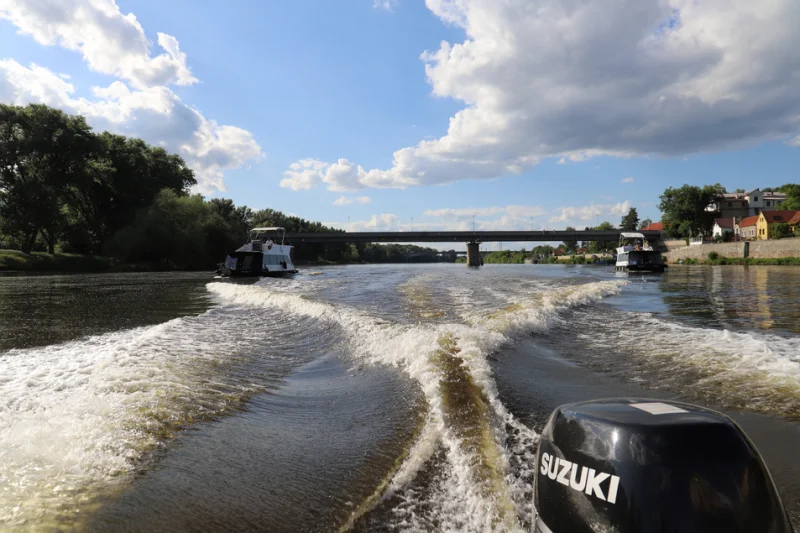 Privátní podvečerní plavba po Labi z Mělníka se službami kapitána - foto 02