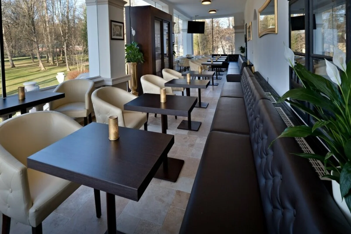Privátní relax pro dva na Zámku Wichterle - foto 06