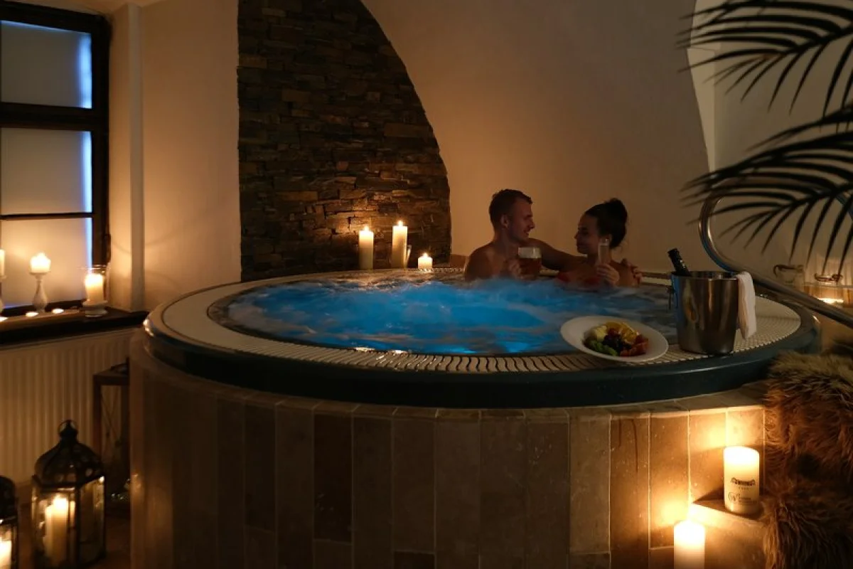 Privátní wellness na zámku Wichterle - foto 05