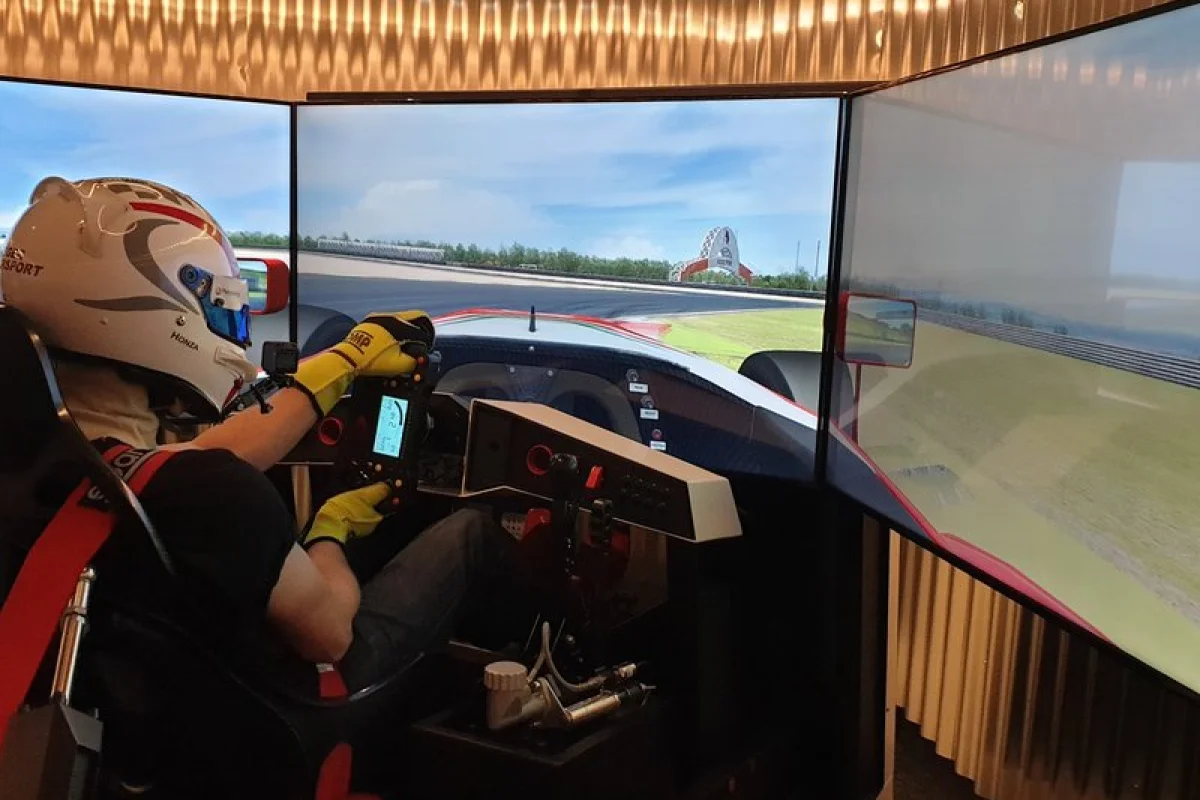 Profesionální simulátor Formule 1 - foto 04