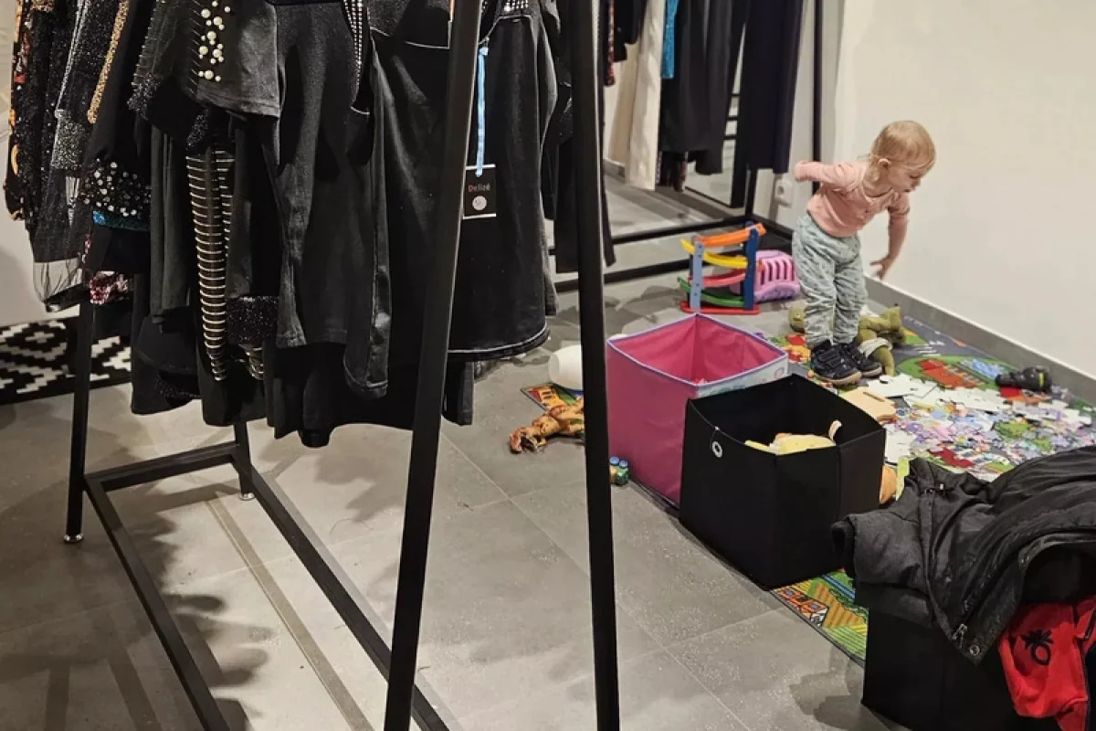 Proměna moderního muže v Praze plná péče a stylu - foto 04