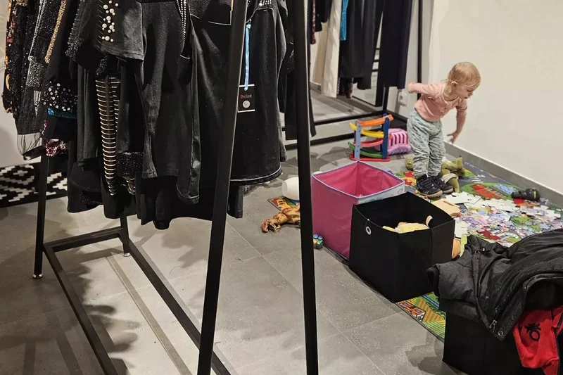 Proměna moderního muže v Praze plná péče a stylu - foto 04