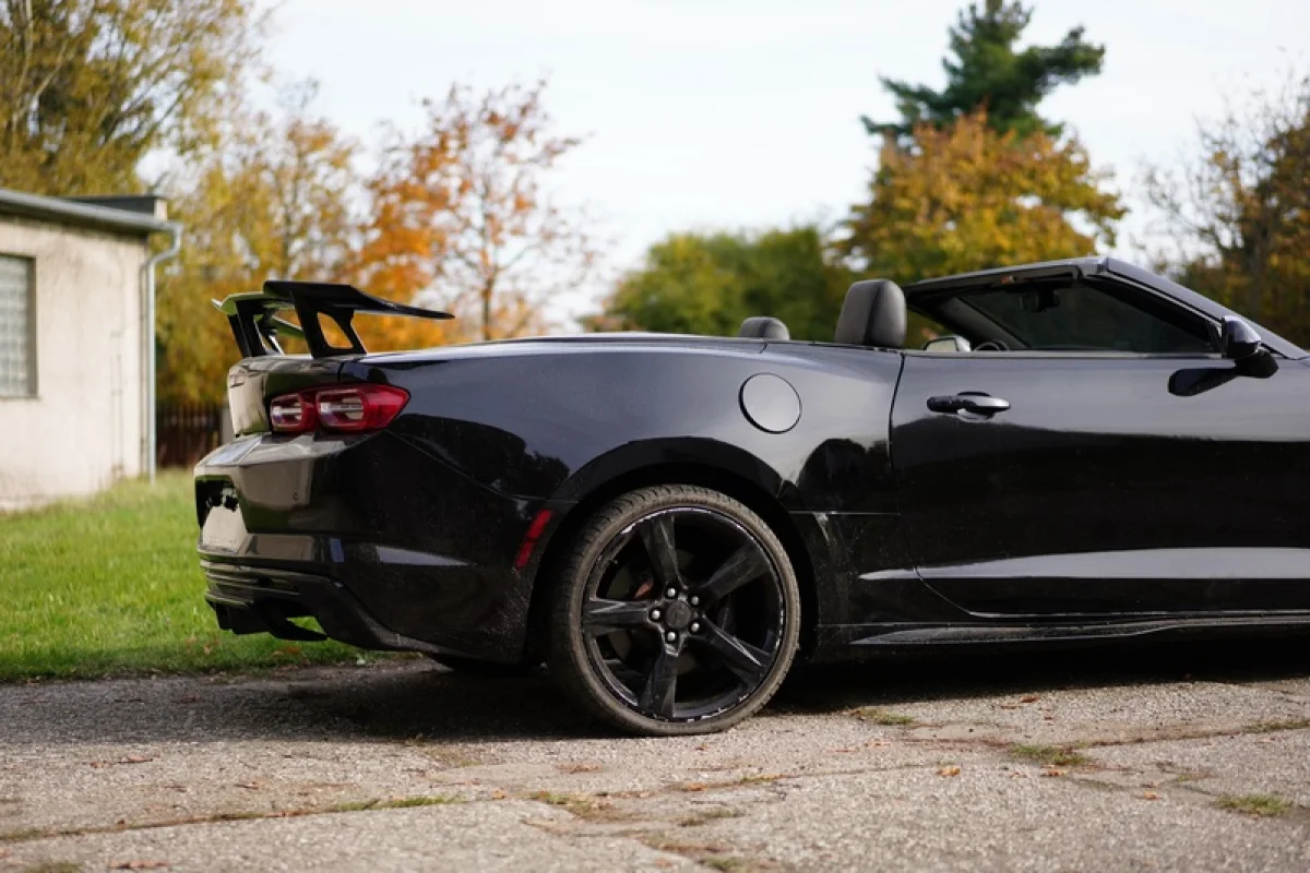 Pronájem Chevroletu Camaro 2020 6.2 SS Cabrio - foto 06
