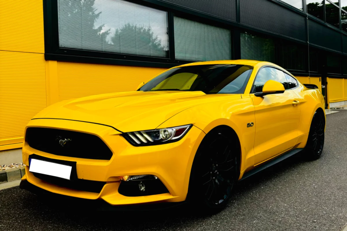 Pronájem Ford Mustang 2016 5.0 GT V8 Holice u Pardubic - foto 02