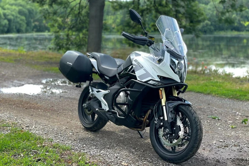 Pronájem motocyklu CFMOTO - foto 03