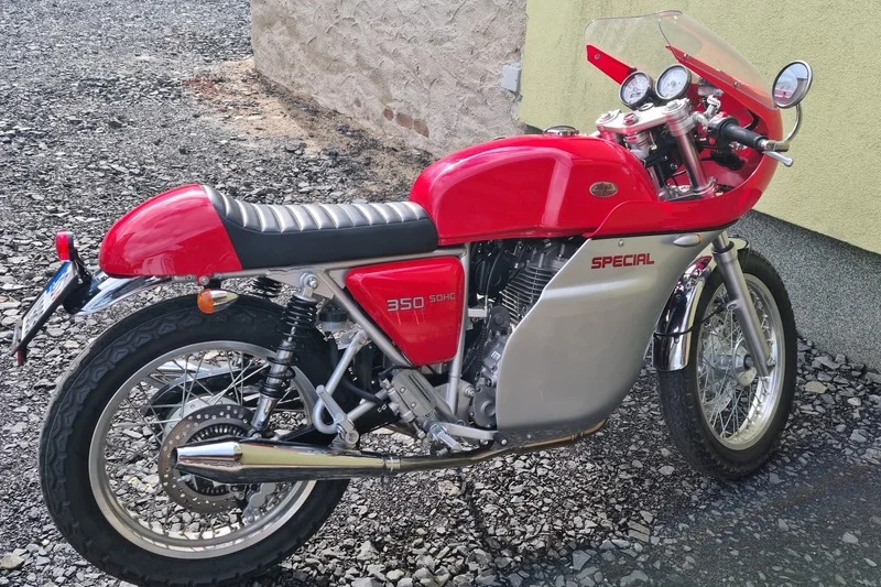 Pronájem motocyklu JAWA - foto 03