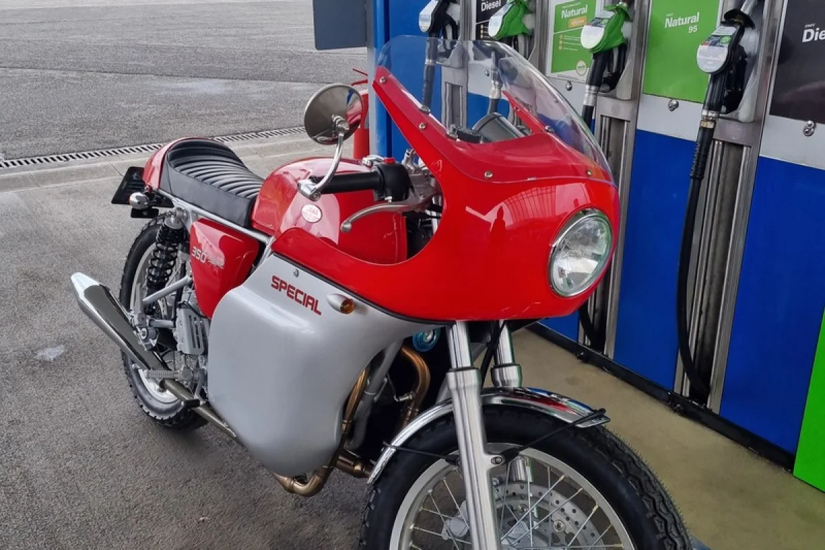 Pronájem motocyklu JAWA - foto 05