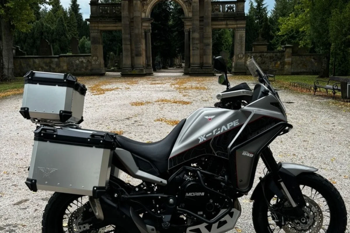 Pronájem motorky Moto Morini X-Cape 650 - foto 05