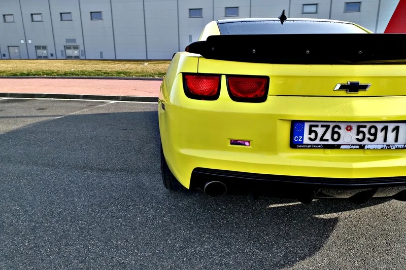 Pronájem supersportu Chevrolet Camaro 2010 - foto 03