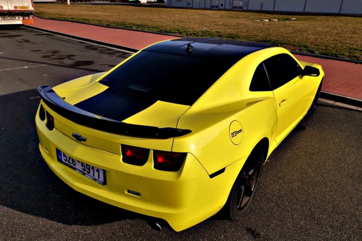Pronájem supersportu Chevrolet Camaro 2010 - foto 05