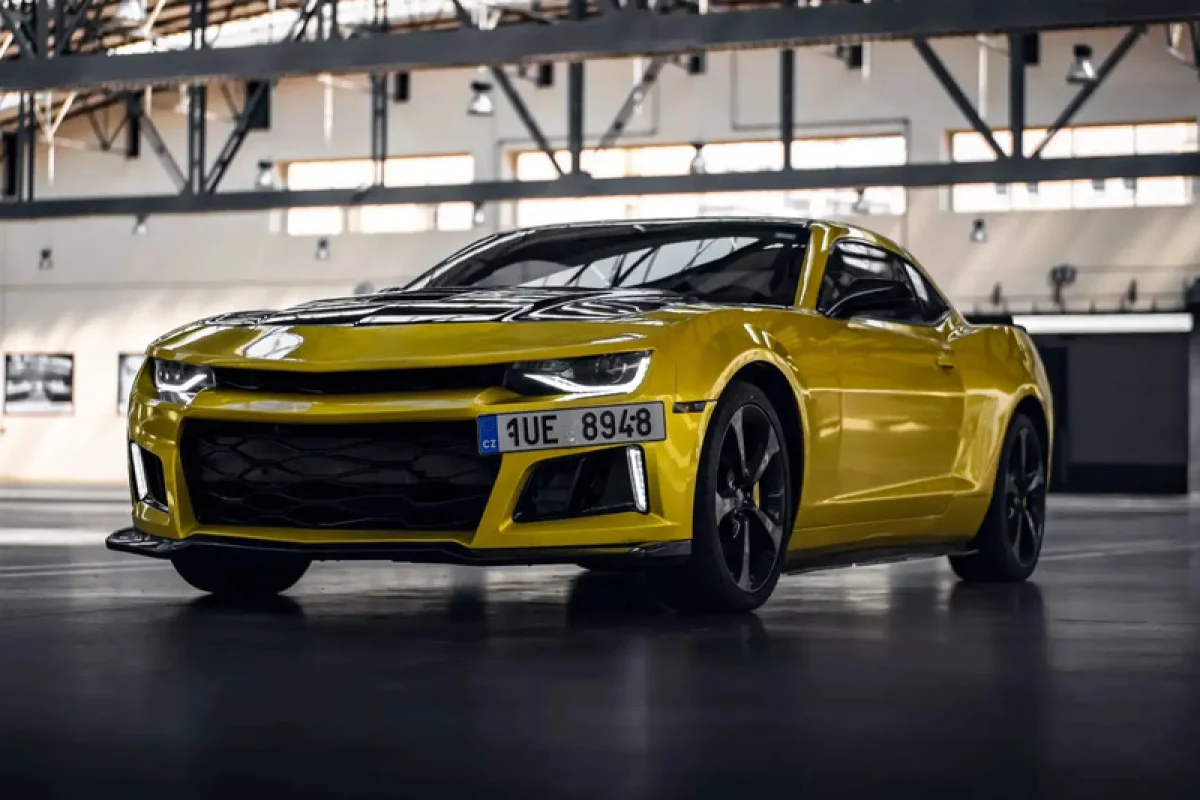 Pronájem supersportu Chevrolet Camaro 2015 6.2 SS - foto 05
