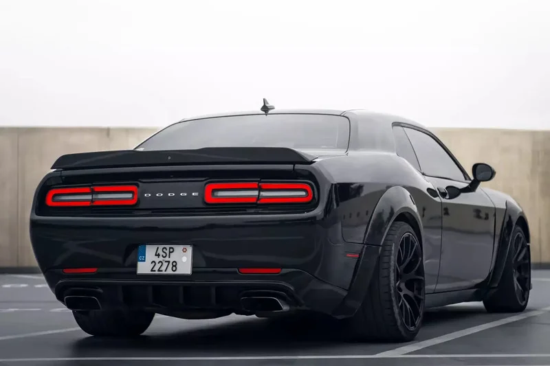 Pronájem supersportu Dodge Challenger 2015 Shaker - foto 04