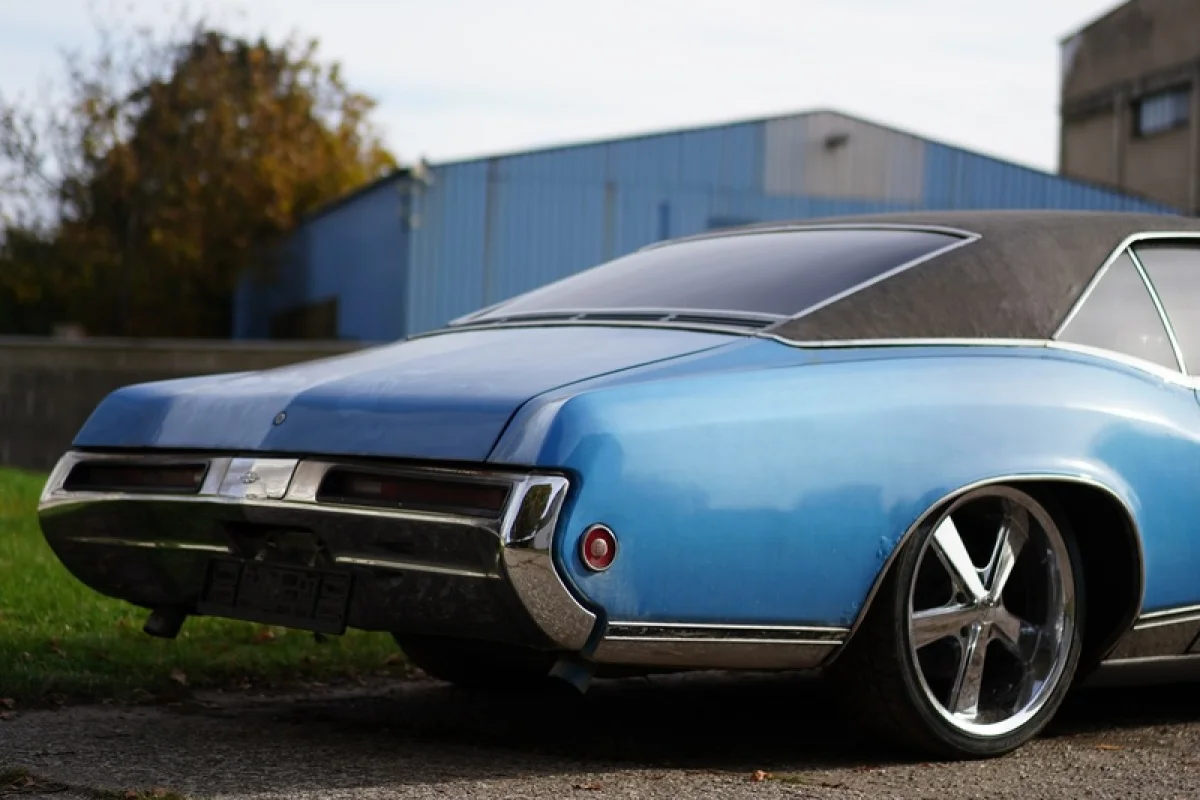 Pronájem veteránu Buick Riviera 1969 - foto 04