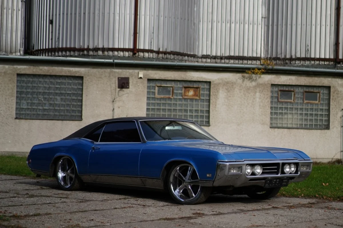 Pronájem veteránu Buick Riviera 1969 - foto 10