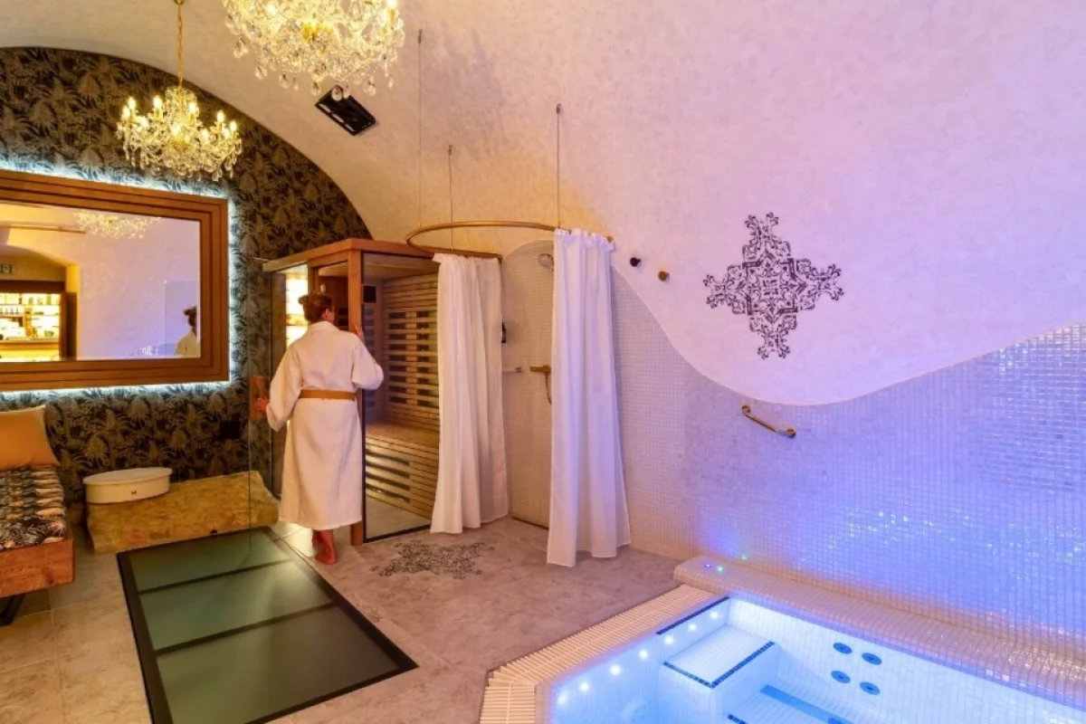 Relaxační pobyt pro dva se snídaní, privátním wellness i masáží v hotelu Hejtmanský dvůr**** na 2 noci - foto 04