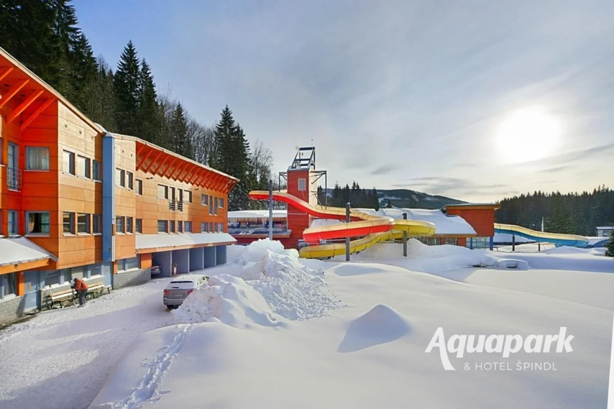 Relaxační pobyt ve Špindlerově Mlýně s neomezeným vstupem do aquaparku pro dva - foto 04