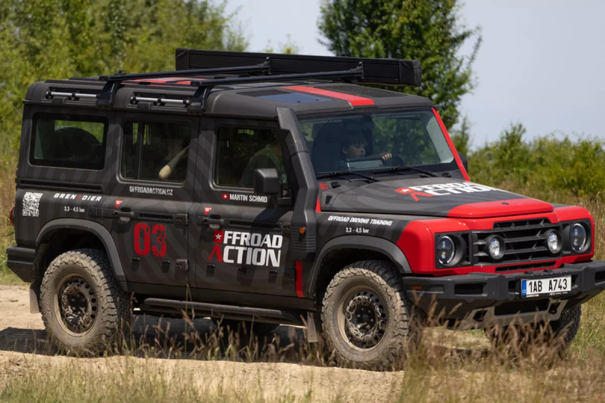 Řízení offroadového vozidla 4x4 pro děti - foto 06