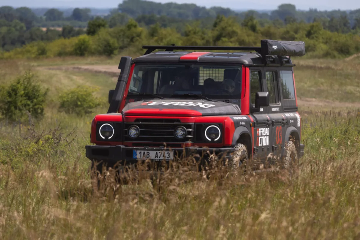 Řízení offroadového vozidla 4x4 pro děti - foto 08