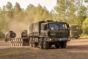 Řízení vojenského nákladního auta Tatra 815 - foto 01