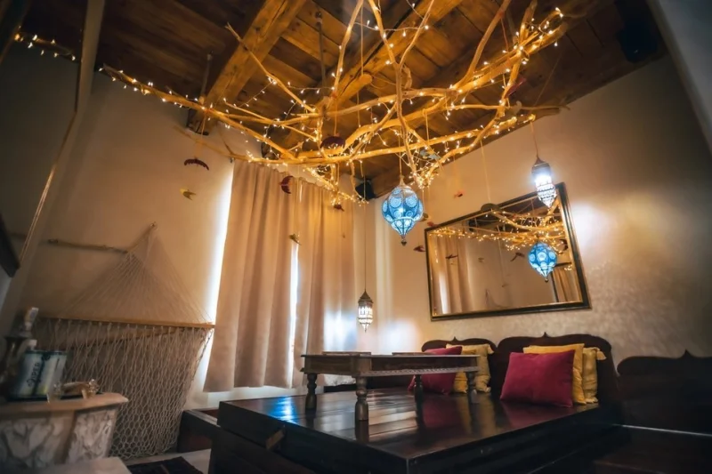 Romantická noc se strhujícím příběhem v brněnském zážitkovém hotelu OROOM - foto 02