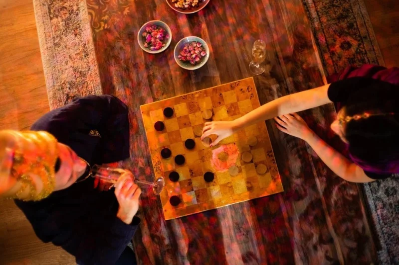 Romantická noc se strhujícím příběhem v brněnském zážitkovém hotelu OROOM - foto 03