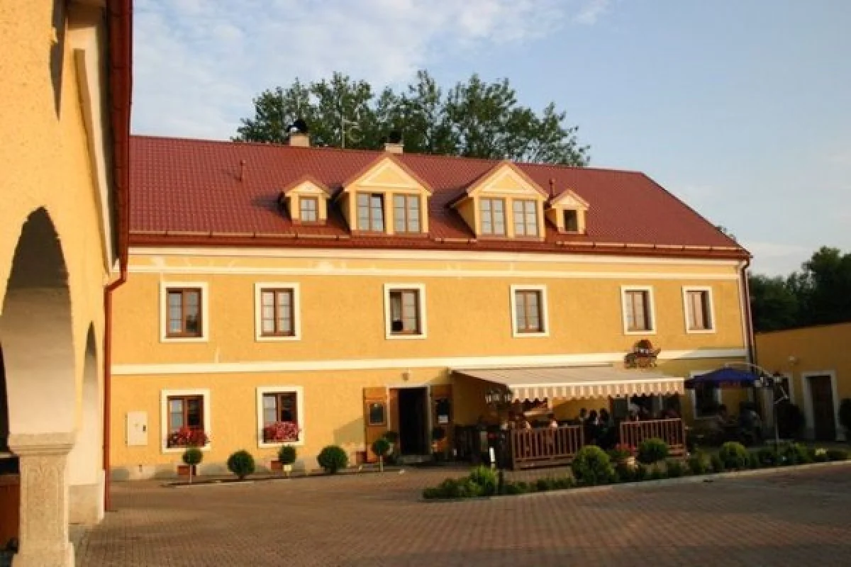 Romantický pobyt na statku Stein — dvoudenní wellness pro dva + pětichodová večeře při svíčkách - foto 04