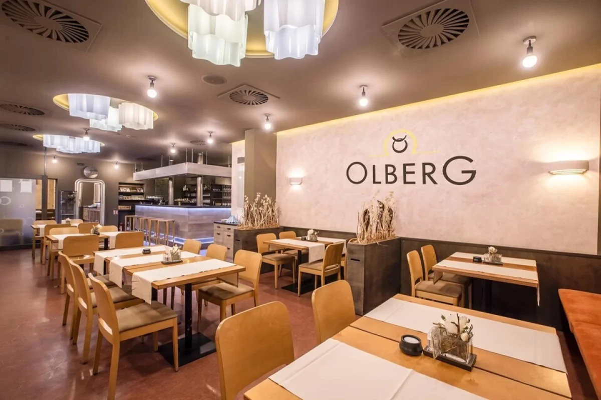 Romantický pobyt s polopenzí a privátním wellness v hotelu Olberg v Moravském krasu na 2 noci - foto 05