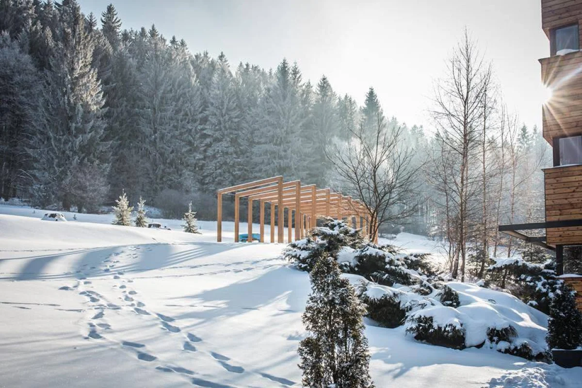 Romantický pobyt v útulném resortu Hotel & Garden U Holubů s piknikem v přírodě na 2 noci - foto 05